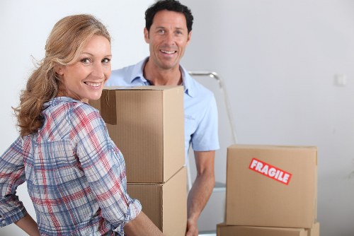Packing and loading support for a house move in Putney